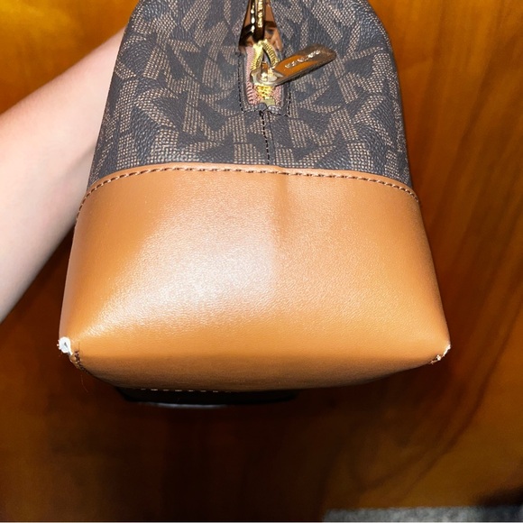 Michael Kors Mercer Brown MD Center Zip Tote Satchel Shoulder Handbag - Picture 8 of 12